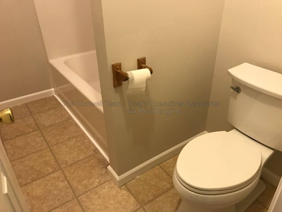 Townhouse for rent at 1443 Schoolcraft Way, Knoxville, TN 37919