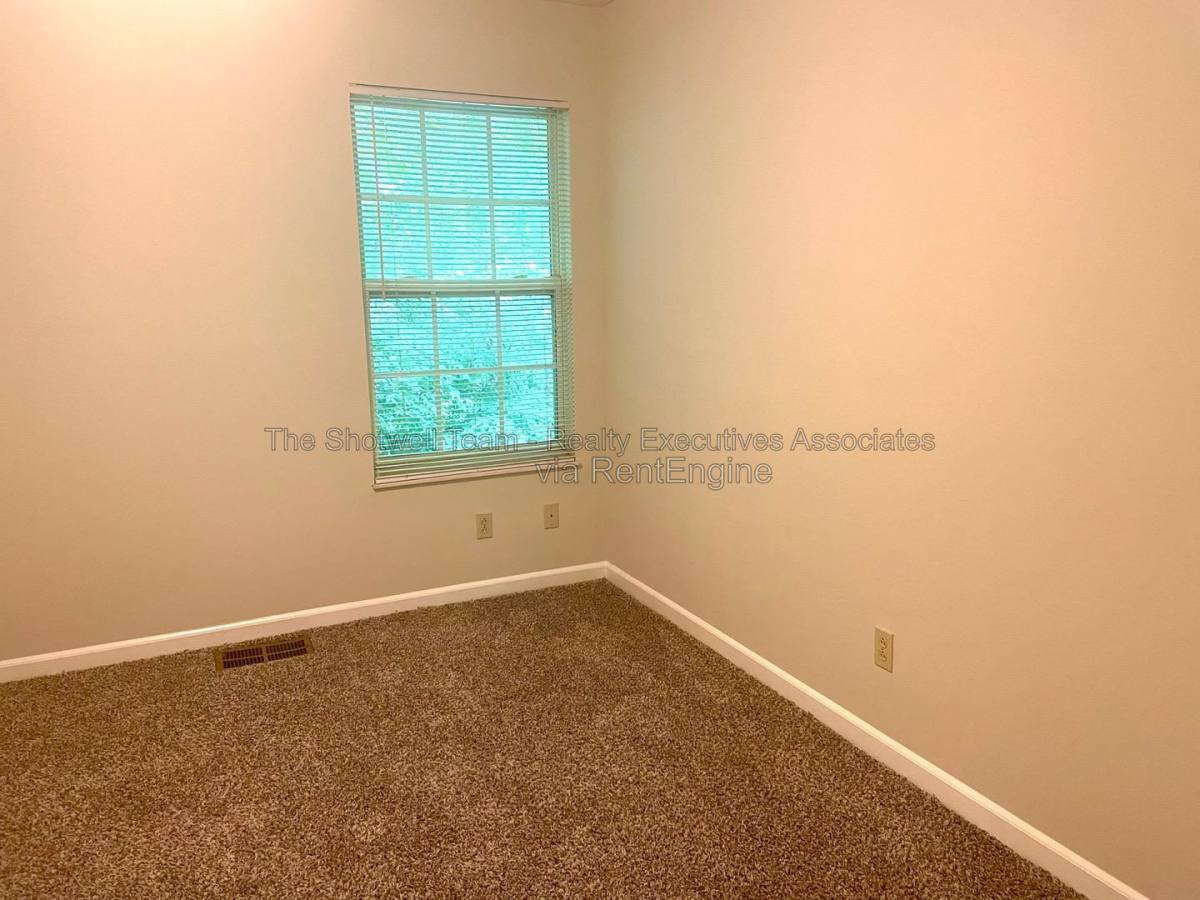 Townhouse for rent at 1443 Schoolcraft Way, Knoxville, TN 37919