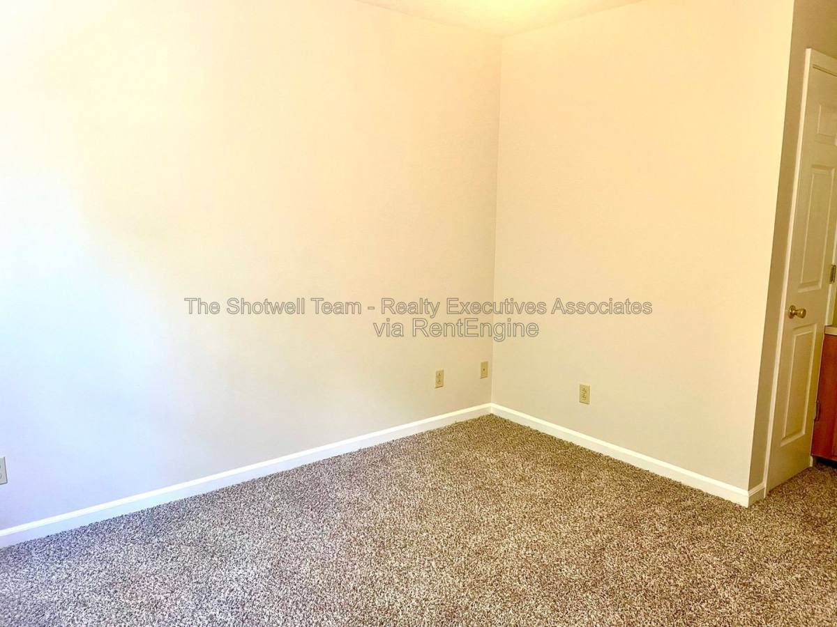 Townhouse for rent at 1443 Schoolcraft Way, Knoxville, TN 37919