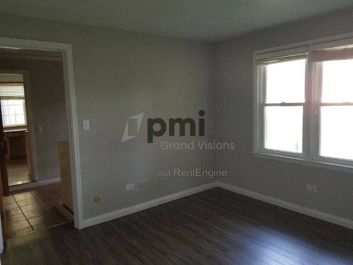 House for rent at 419 S Glencoe Ave, Decatur, IL 62522