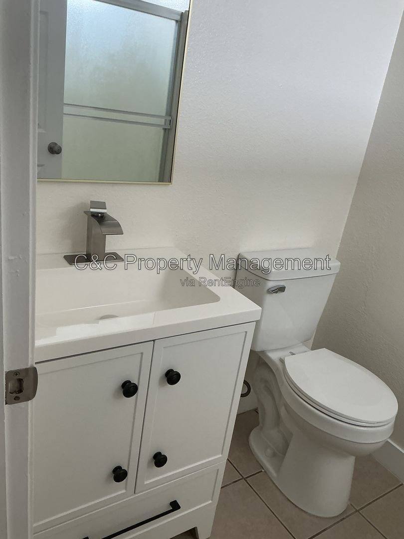 House for rent at 1559 Elderwood Ave, Turlock, CA 95380