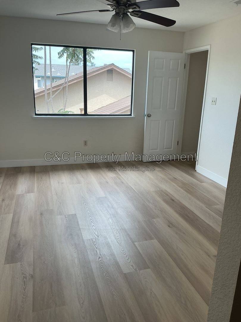 House for rent at 1559 Elderwood Ave, Turlock, CA 95380