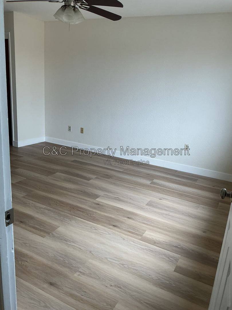 House for rent at 1559 Elderwood Ave, Turlock, CA 95380