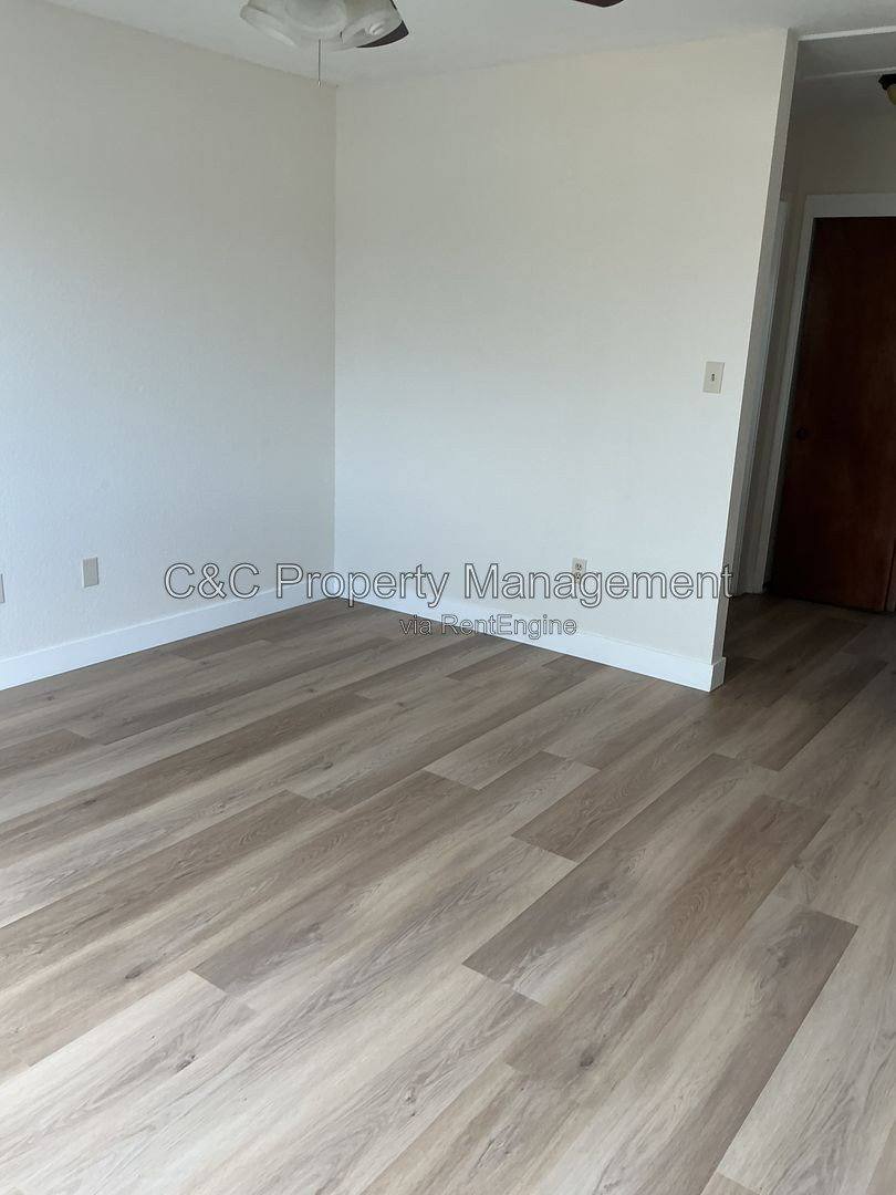 House for rent at 1559 Elderwood Ave, Turlock, CA 95380