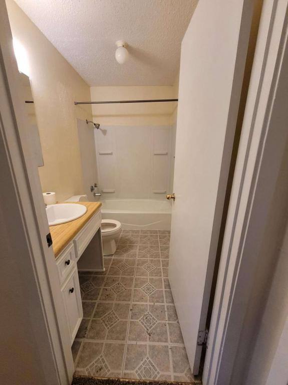 Apartment for rent at 735 S Jackson St #11, Jacksonville, TX 75766