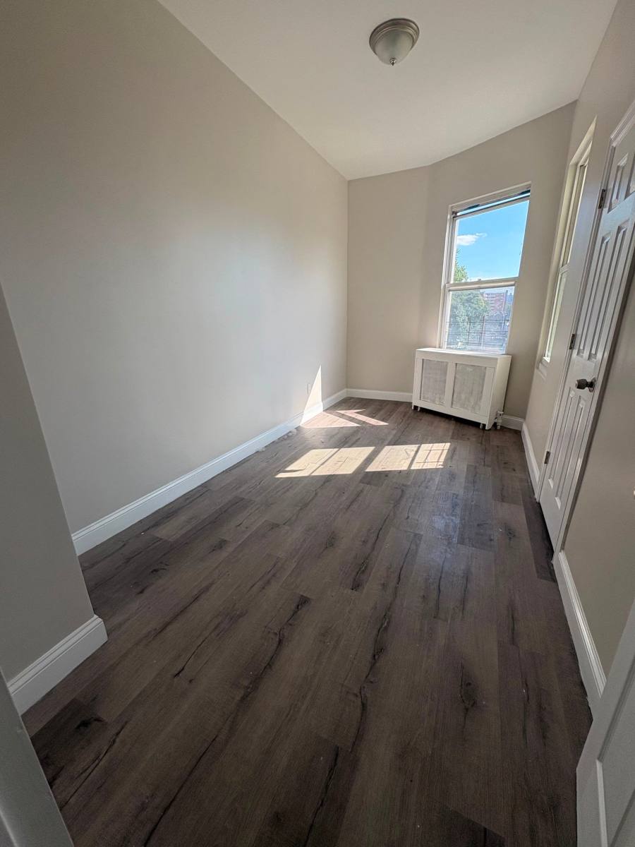Apartment for rent at 142 Buena Vista Ave #2, Yonkers, NY 10701