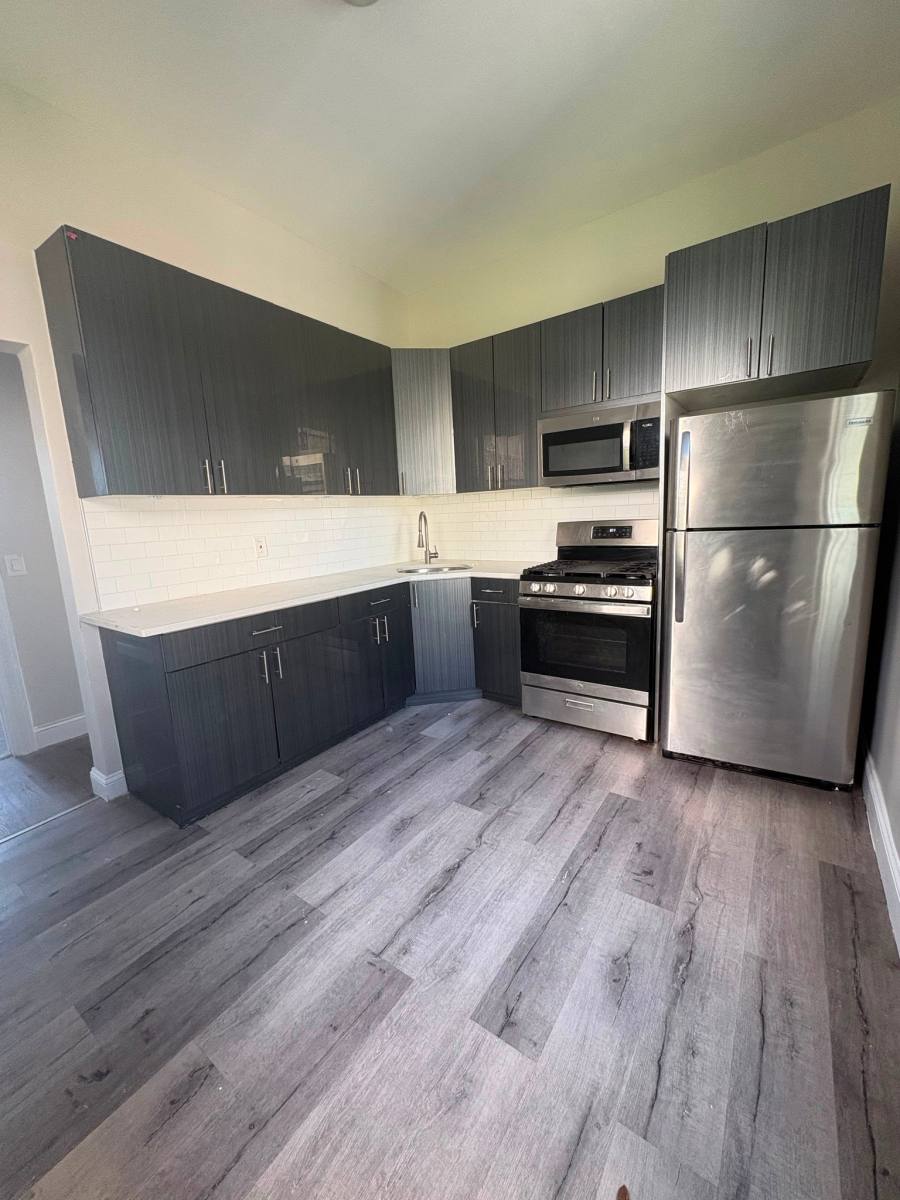 Apartment for rent at 142 Buena Vista Ave #2, Yonkers, NY 10701
