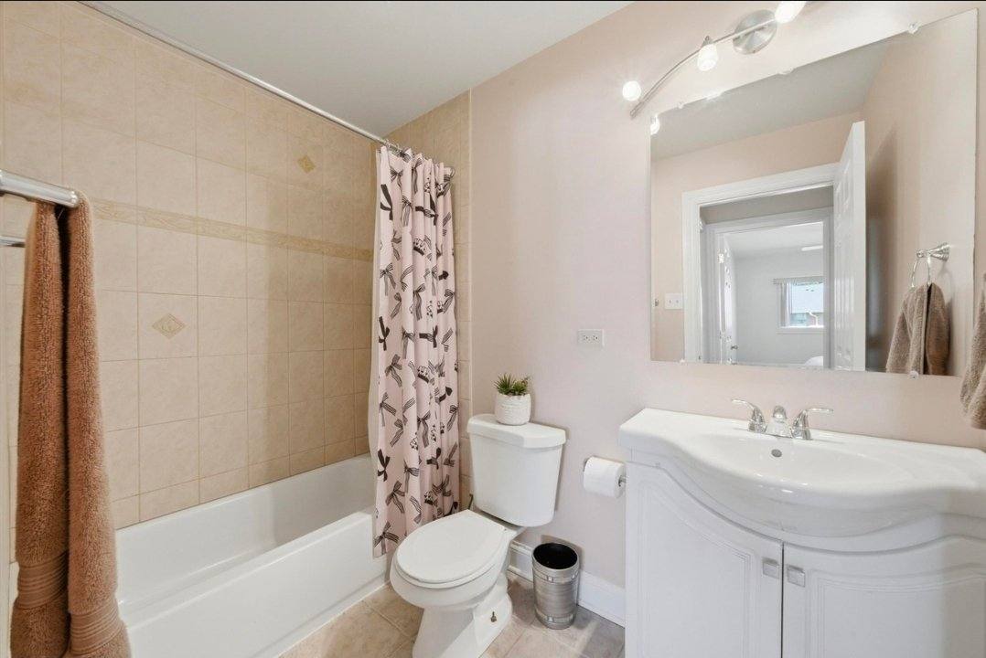 Condo for rent at 670 Marilyn Ave #208, Glendale Heights, IL 60139