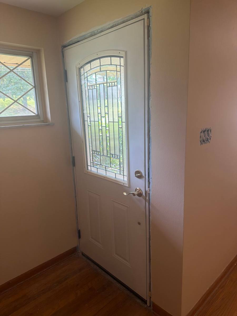 House for rent at 421 Wyndhurst Dr, Coraopolis, PA 15108