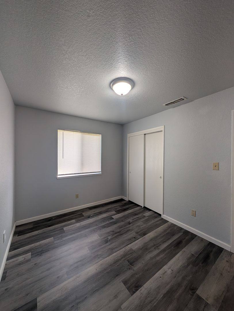Apartment for rent at 871 Vermont Ave, Turlock, CA 95380