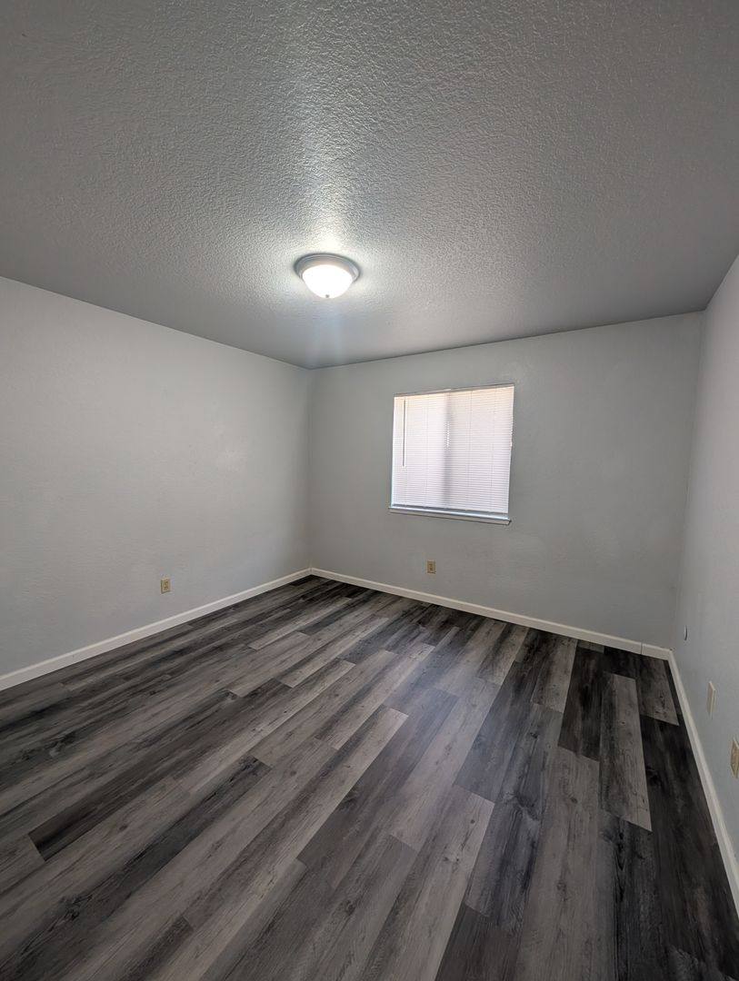 Apartment for rent at 871 Vermont Ave, Turlock, CA 95380