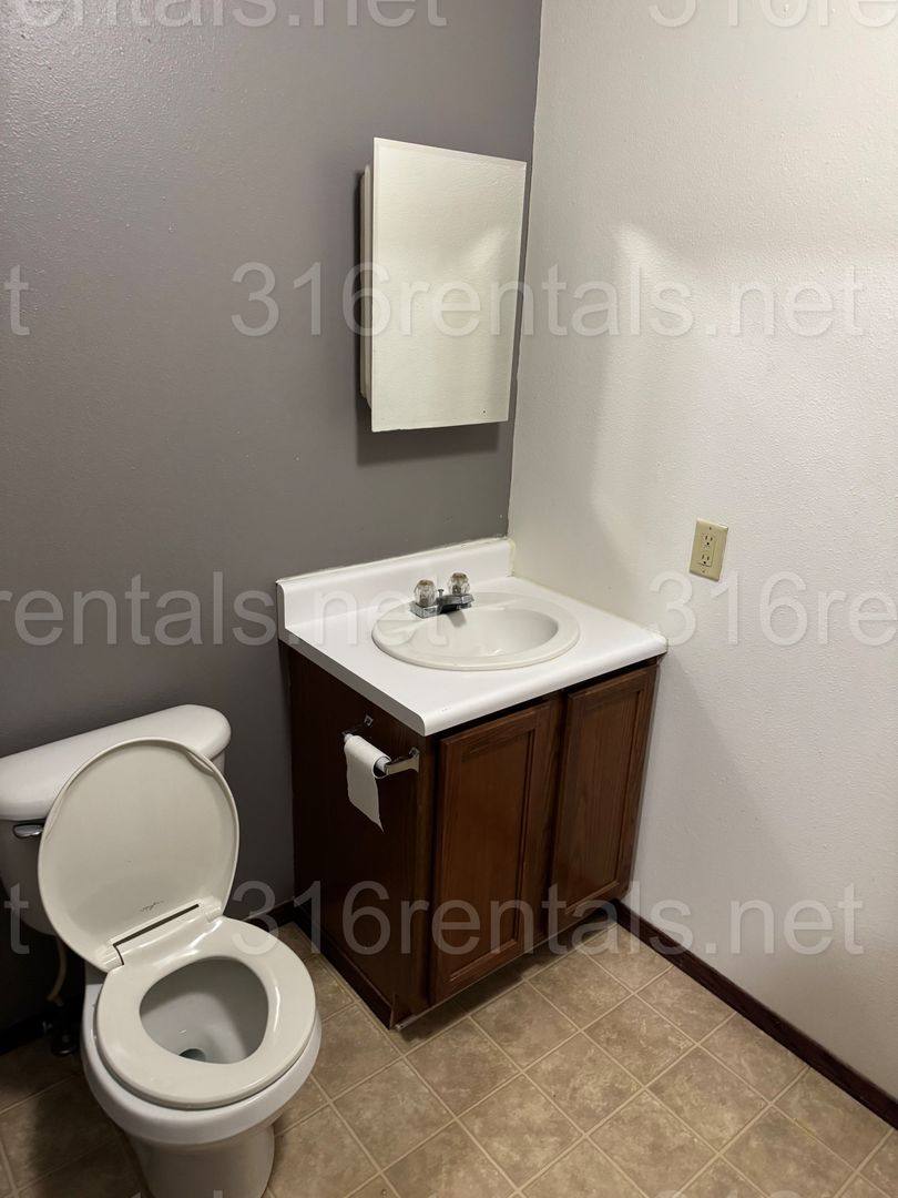 Apartment for rent at 116 1 2 W Pine, El Dorado, KS 67042