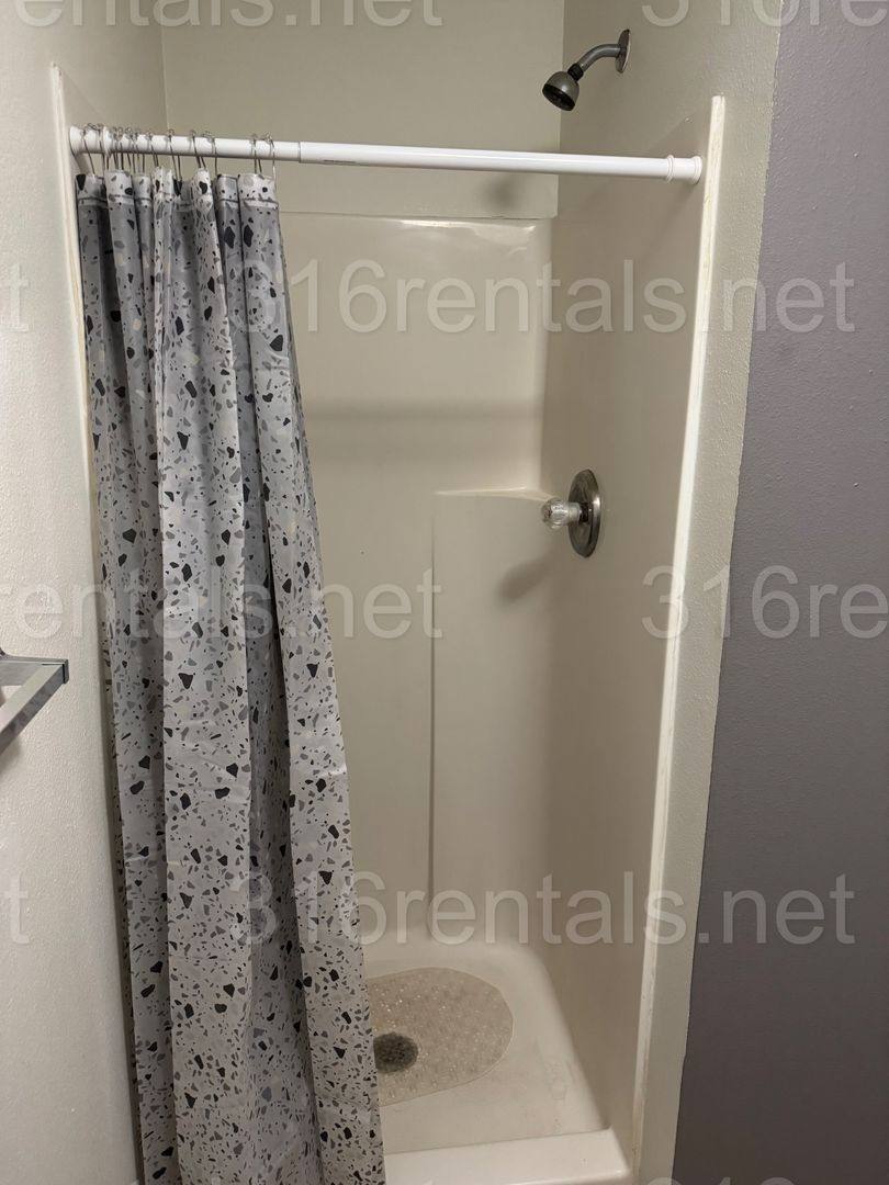 Apartment for rent at 116 1 2 W Pine, El Dorado, KS 67042