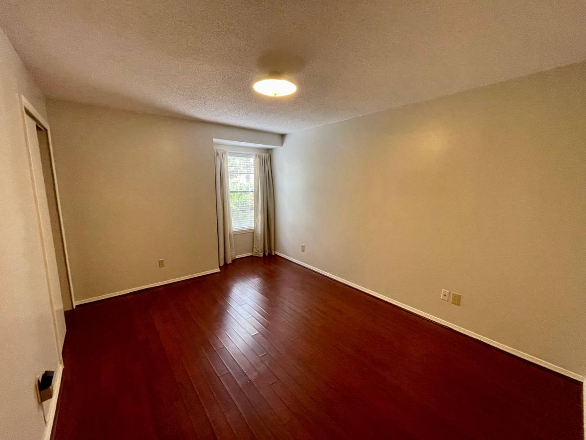 Condo for rent at 6040 Grelot Rd #110, Mobile, AL 36609