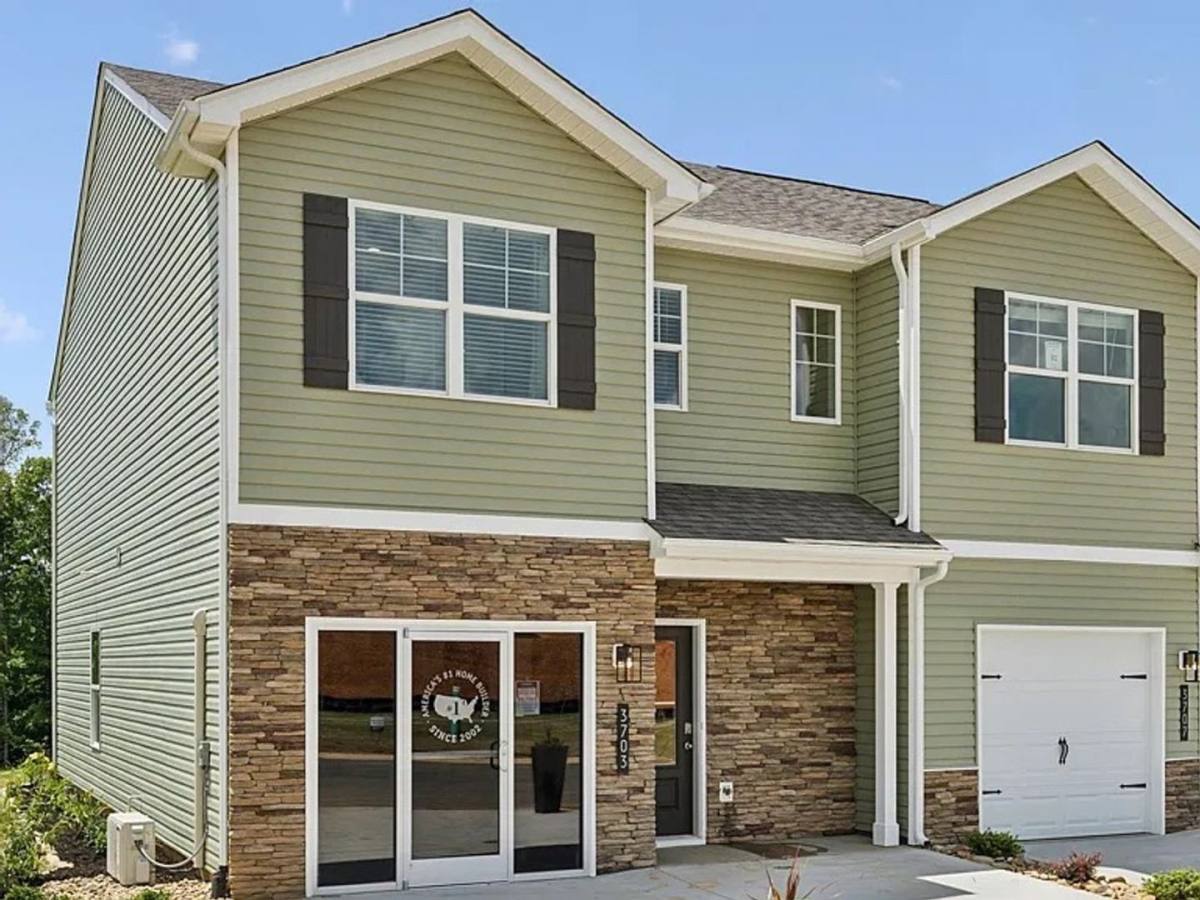 Townhouse for rent at 3719 Wyatt Way, Kodak, TN 37764