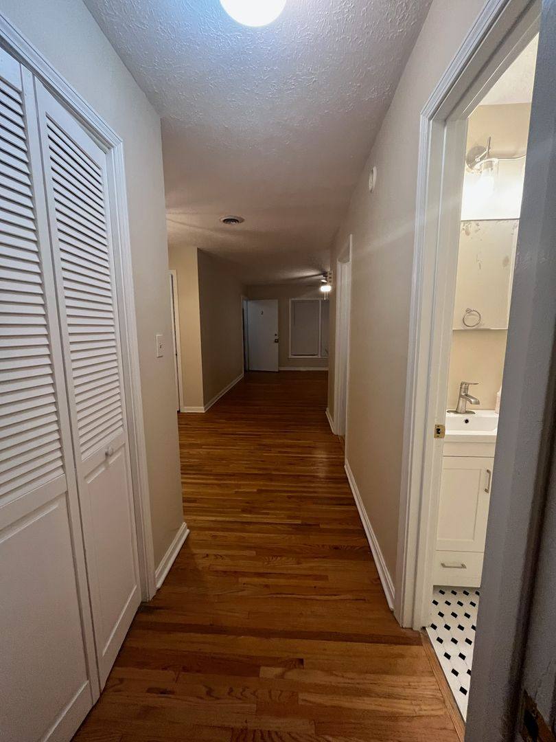 Apartment for rent at 2720 Riedling Dr, Louisville, KY 40206