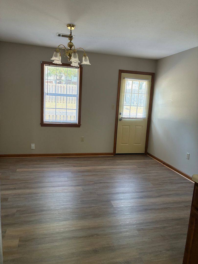 Apartment for rent at 2702 Oak Meadow Place, Searcy, AR 72143