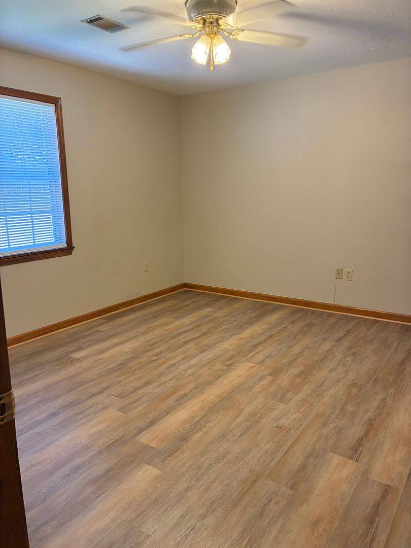 Apartment for rent at 2702 Oak Meadow Place, Searcy, AR 72143