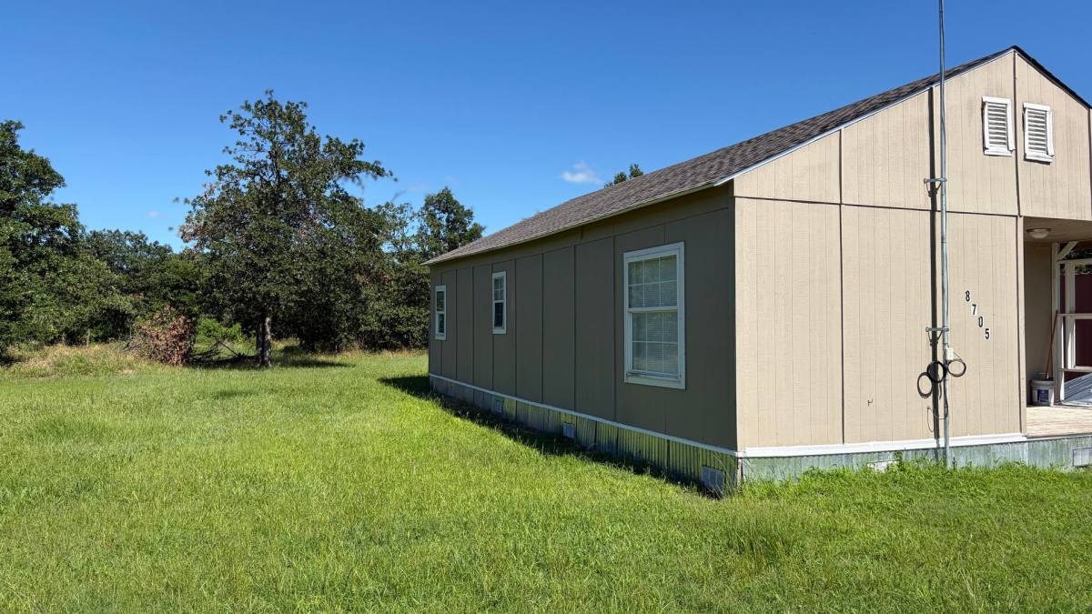 House for rent at 8705 Old Agnus Rd, Weatherford, TX 76088