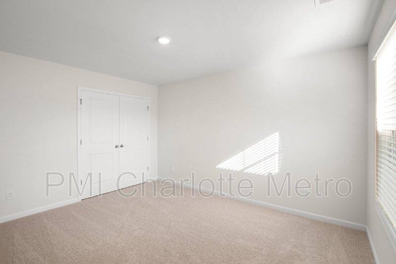 Townhouse for rent at 4217 Steel Way, Sherrills Ford, NC 28673