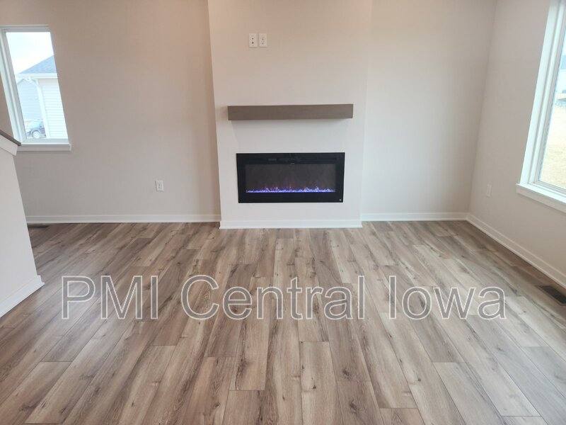 House for rent at 2940 Lund St, Norwalk, IA 50211