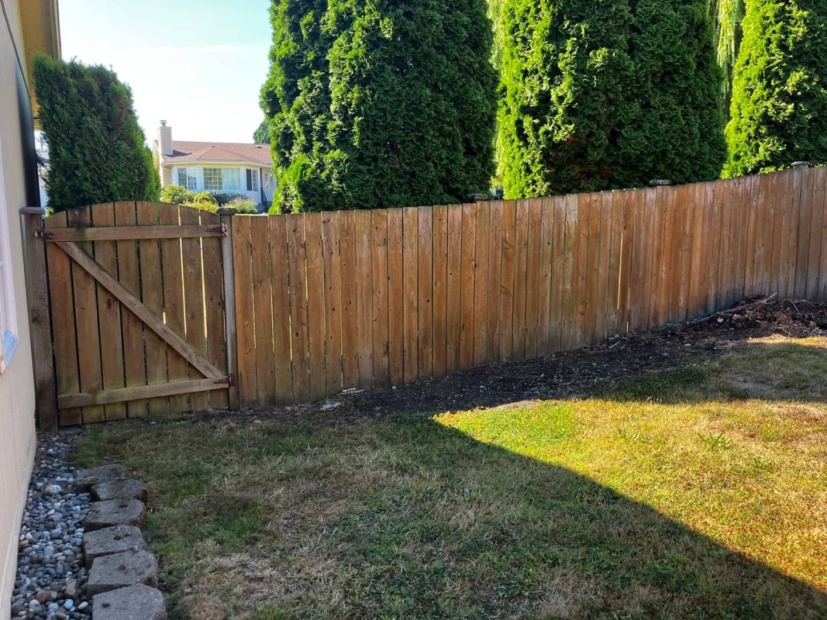 Townhouse for rent at 1202-1204 35th St, Anacortes, WA 98221