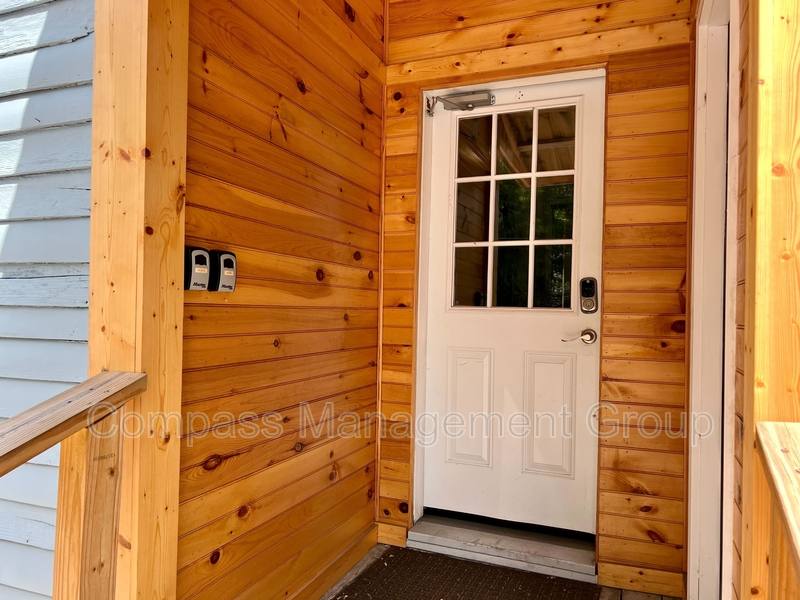 Apartment for rent at 813 Hall of Fame Dr #5, Knoxville, TN 37917
