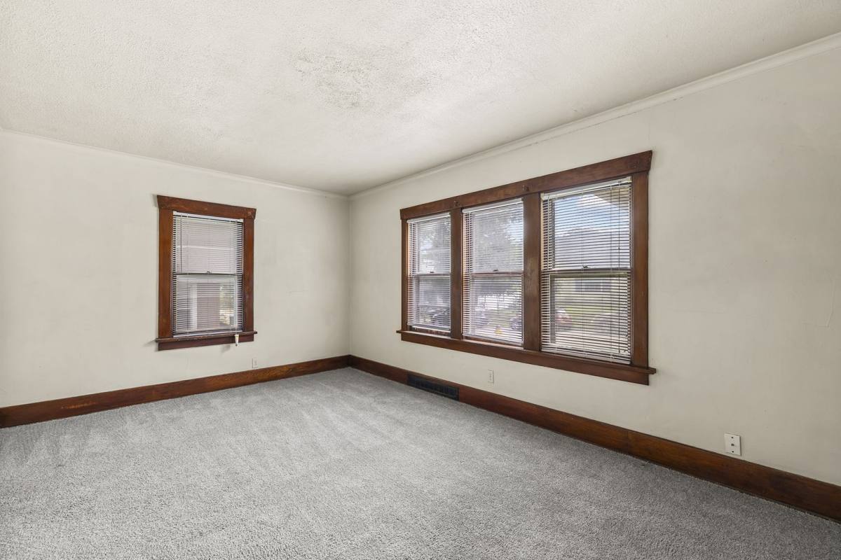 House for rent at 4316 Ohio St, Omaha, NE 68111