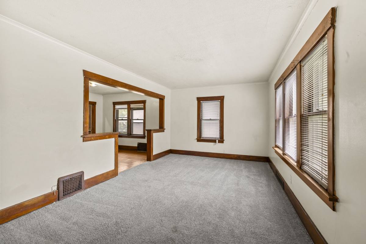 House for rent at 4316 Ohio St, Omaha, NE 68111