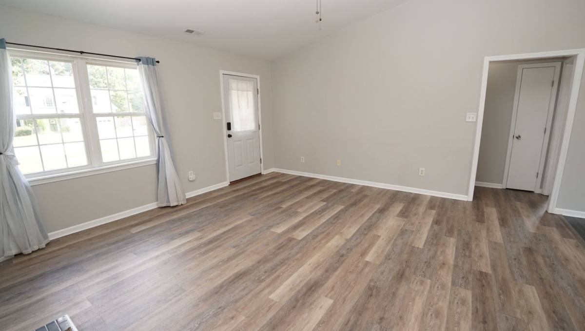 House for rent at 301 Scranton Court, Richlands, NC 28574