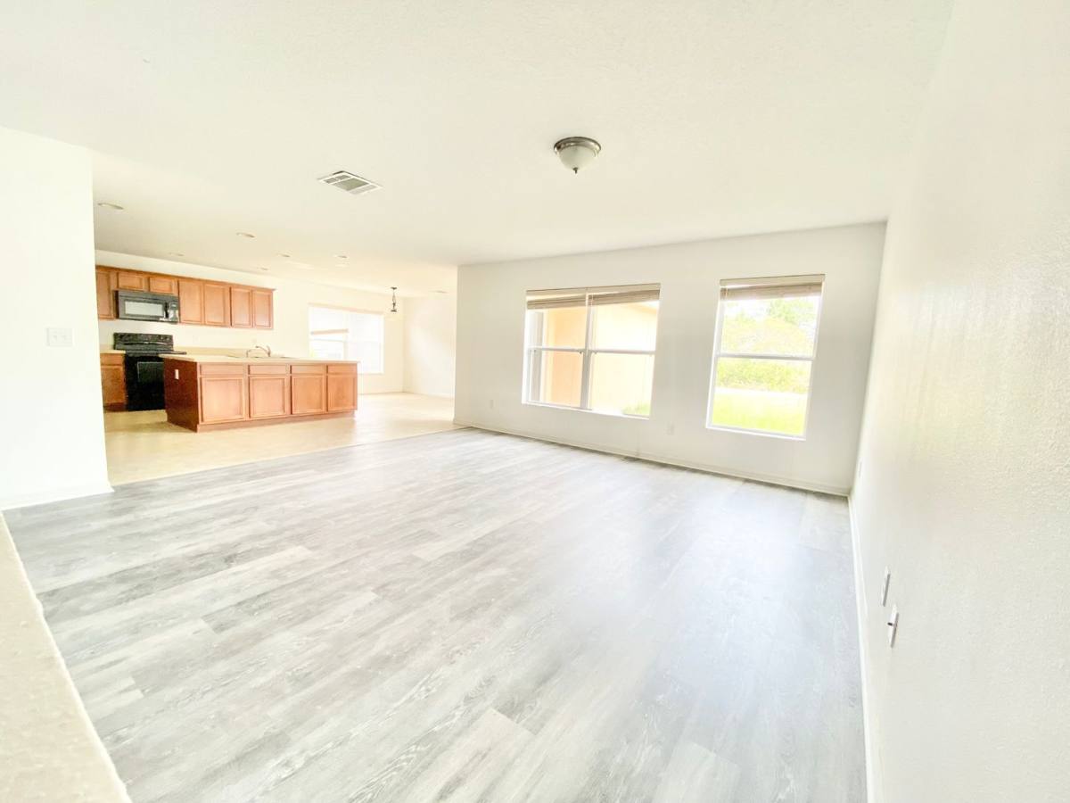 House for rent at 13631 Phoenix Dr, Orlando, FL 32828