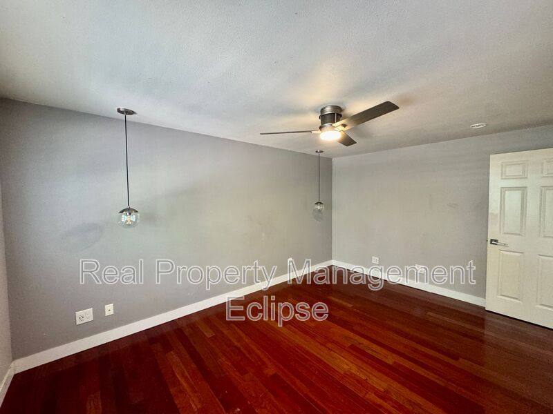 House for rent at 15054 SE Fairwood Blvd, Renton, WA 98058
