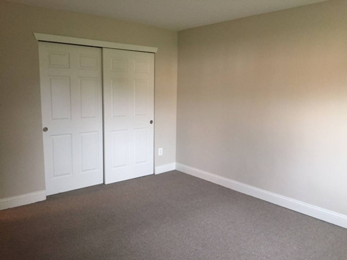 Apartment for rent at 506 S White Horse Pike #C107, Stratford, NJ 08084