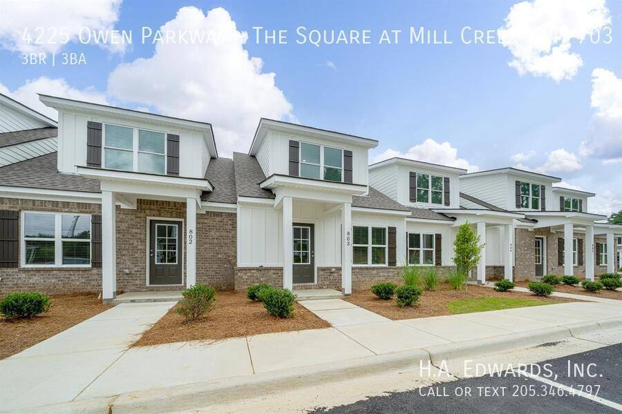 Townhouse for rent at 4225 Owen Parkway, Northport, AL 35475