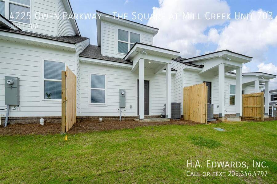 Townhouse for rent at 4225 Owen Parkway, Northport, AL 35475
