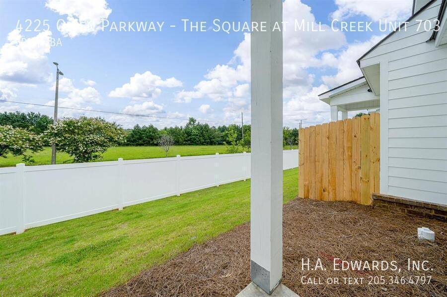 Townhouse for rent at 4225 Owen Parkway, Northport, AL 35475