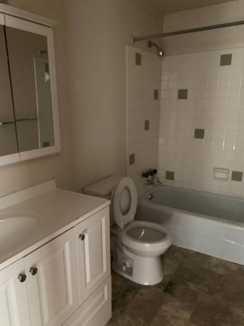 Apartment for rent at 11 Tudor Lane, Lockport, NY 14094