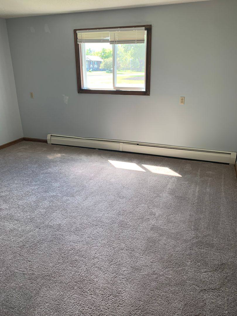 Apartment for rent at 1 Tudor Lane, Lockport, NY 14094