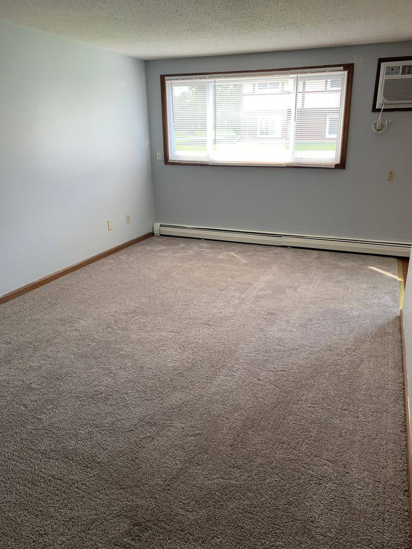 Apartment for rent at 1 Tudor Lane, Lockport, NY 14094