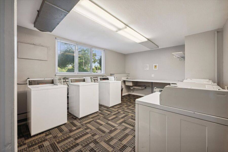 Apartment for rent at 4060 Royer Rd, Toledo, OH 43623