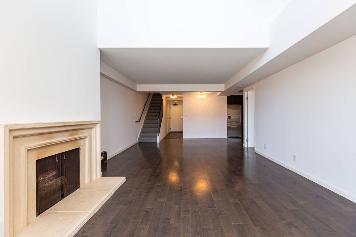 Condo for rent at 1177 California St, San Francisco, CA 94108