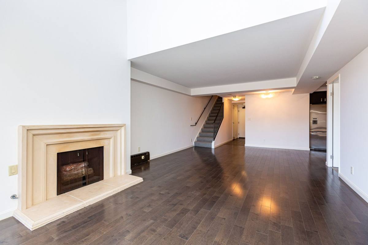 Condo for rent at 1177 California St, San Francisco, CA 94108