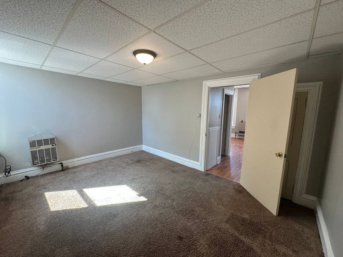 Apartment for rent at 324 Old 9th St, Lebanon, PA 17046