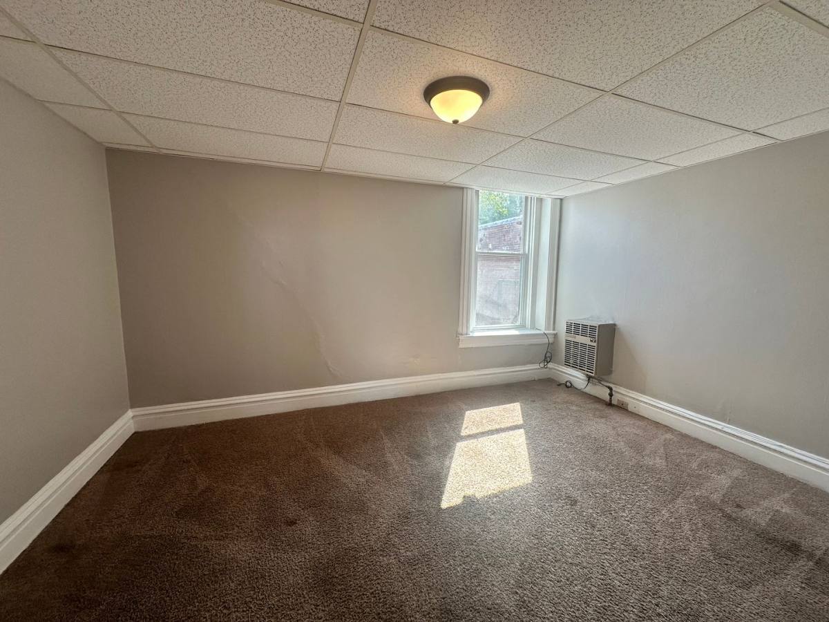 Apartment for rent at 324 Old 9th St, Lebanon, PA 17046