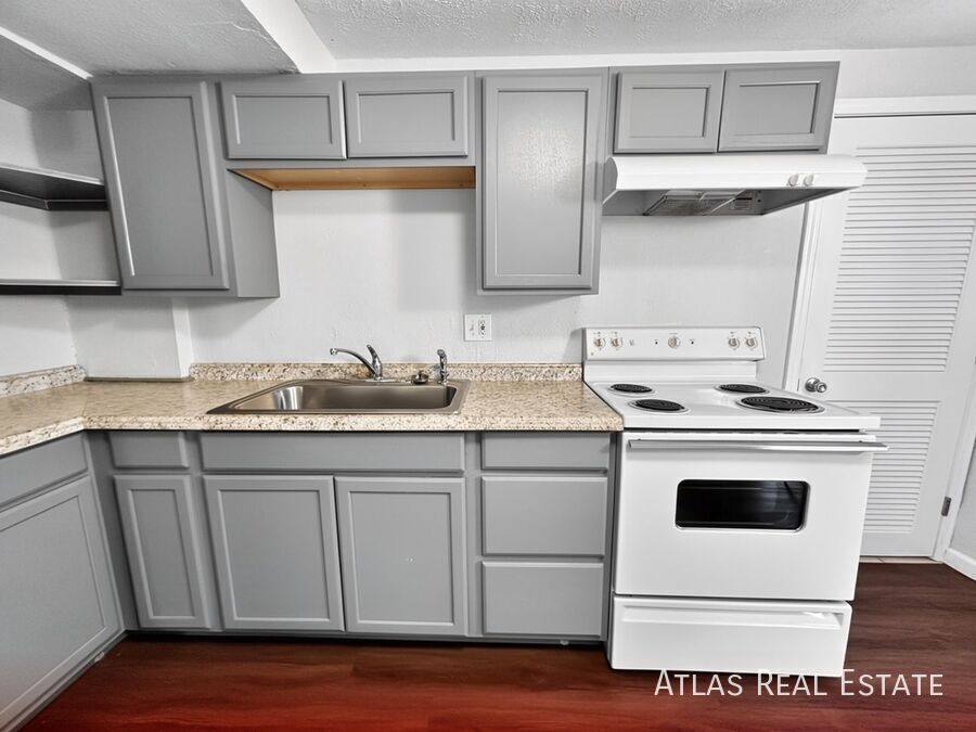 Apartment for rent at 1016 Magnolia St 1018 #B, Colorado Springs, CO 80907