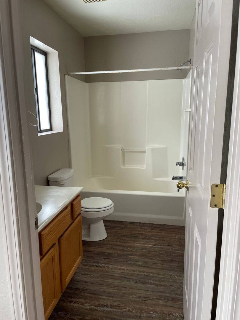 112 E Benton, Flagstaff, AZ 86001 - House for Rent - Image 4