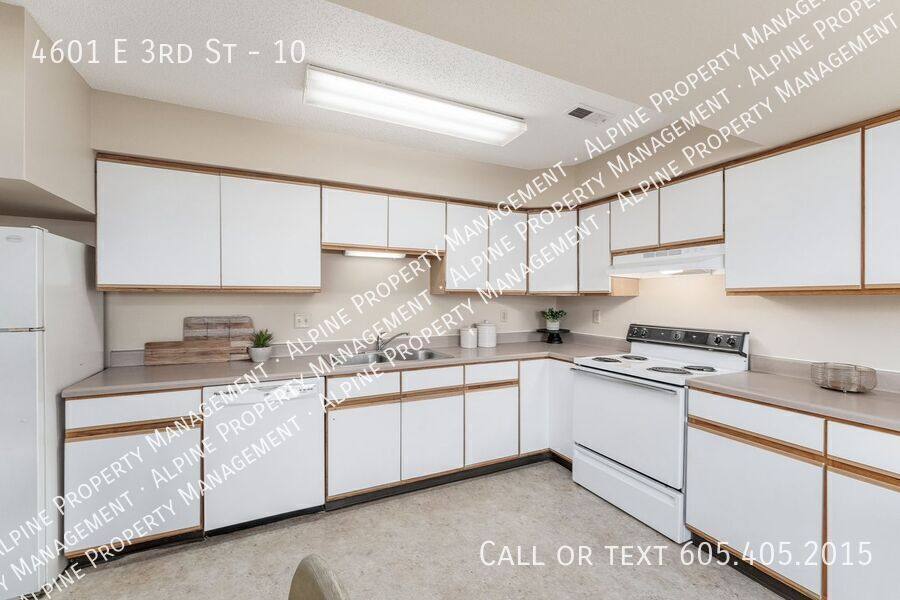 Townhouse for rent at 4601 E 3rd St #10, Sioux Falls, SD 57110