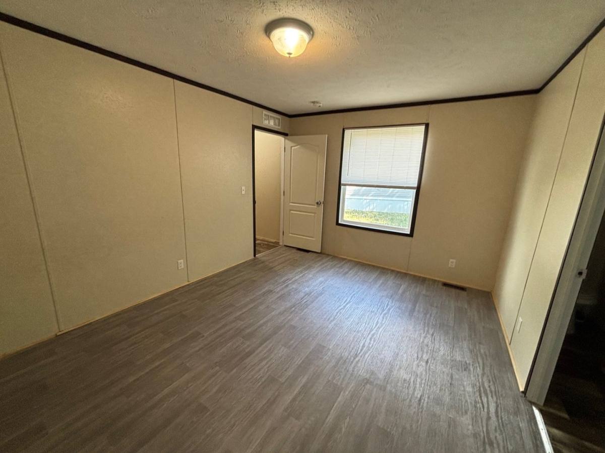 Apartment for rent at 917 N 13th St, Salina, KS 67401