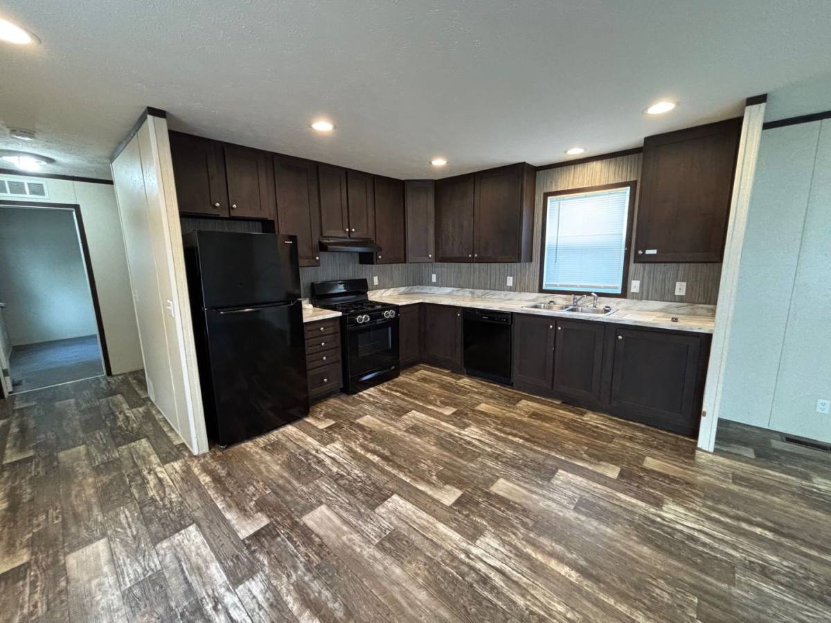 Apartment for rent at 917 N 13th St, Salina, KS 67401
