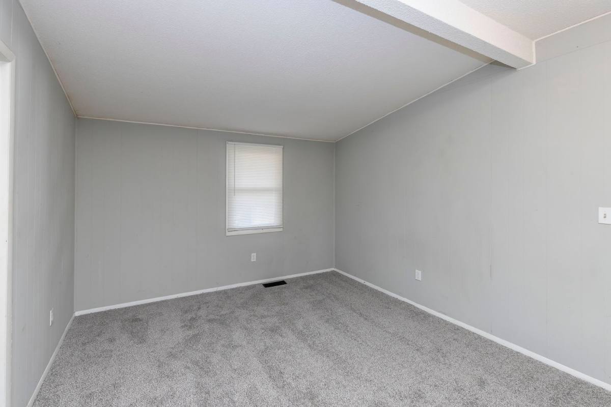 House for rent at 1415 Spruce St, Leavenworth, KS 66048